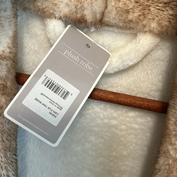 Things Remembered Cream Fur Trim Plush Luxurious Bath Robe NWT - Picture 9 of 9